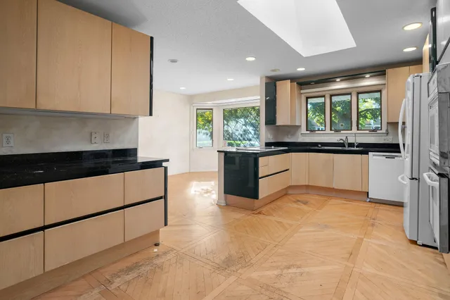 $499,900 | 8930 North Minnehaha Circle, St. Louis Park, MN 55426