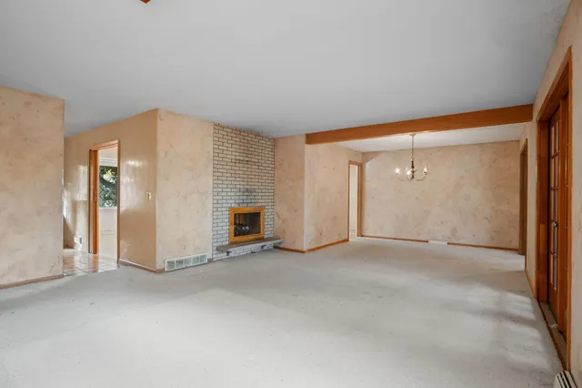 $499,900 | 8930 North Minnehaha Circle, St. Louis Park, MN 55426