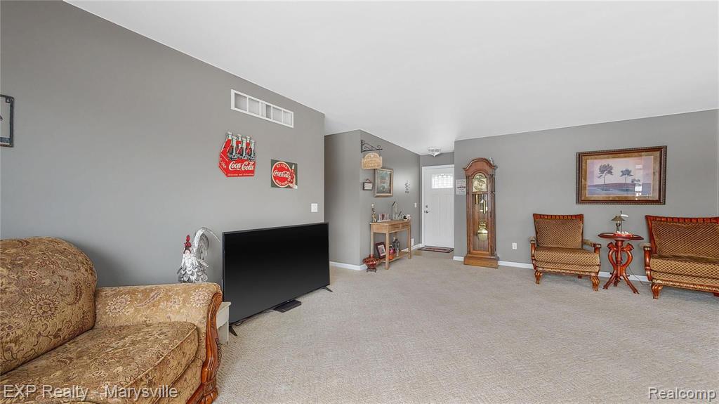 8678 Wildcat Road Jeddo, MI 48032 - Photo 32 of 36