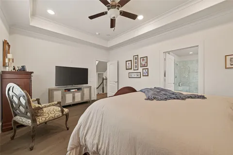 $709,999 | 1607 West Rose Terrace Lane, Houston, TX 77055