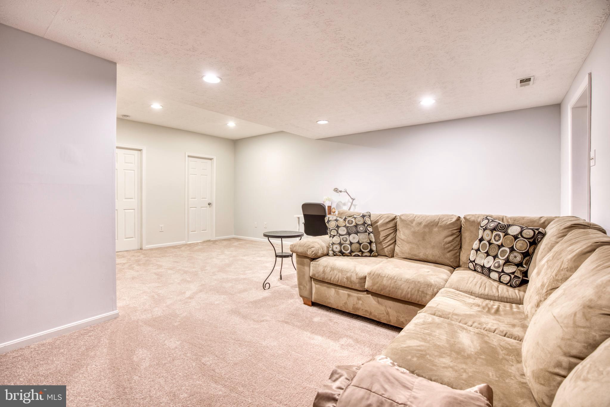 3703 Foxford Stream Road Baltimore, MD 21236 - Photo 22 of 27 Gallery Image 22