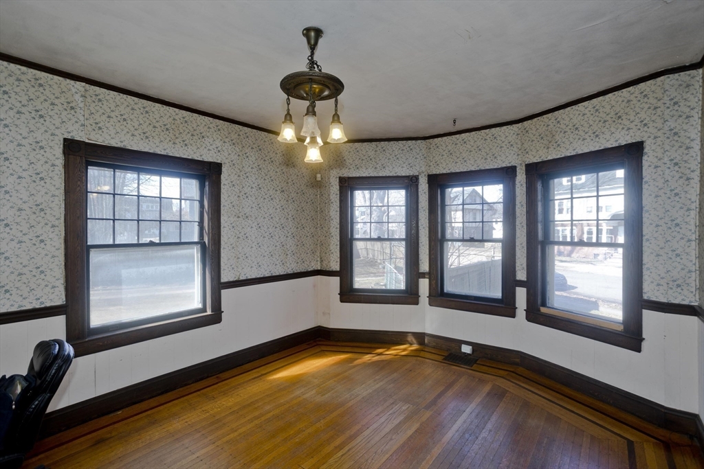 23 Westernview Street Springfield, MA 01108 - Photo 13 of 41