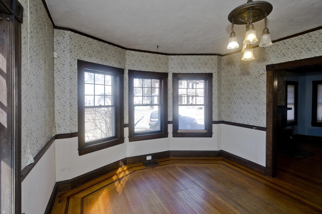 23 Westernview Street Springfield, MA 01108 - Photo 14 of 41