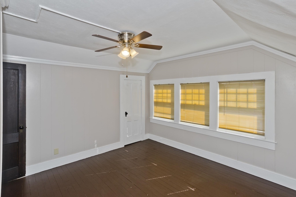 23 Westernview Street Springfield, MA 01108 - Photo 35 of 41