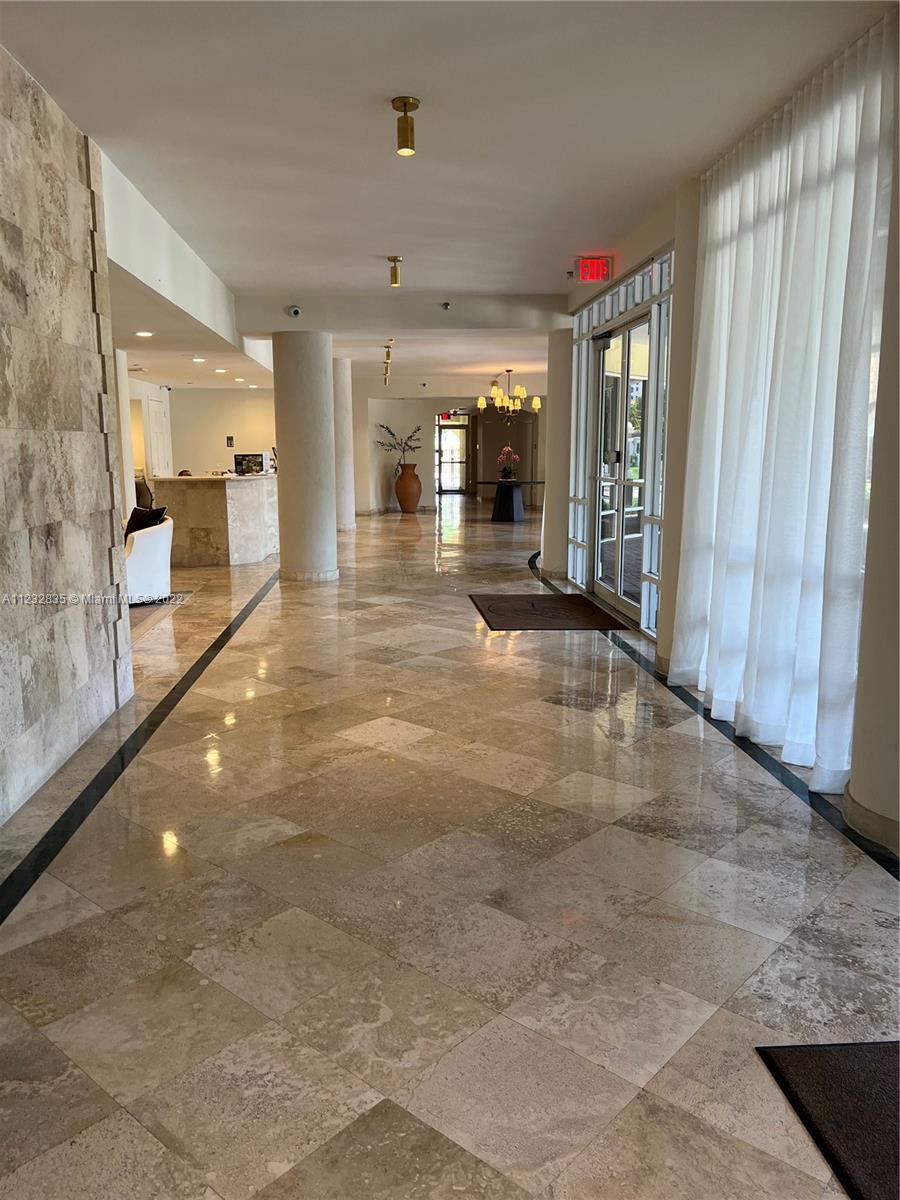 2351 Douglas Road, Unit 910 Miami, FL 33145 - Photo 4 of 24 a view of interior of the house
