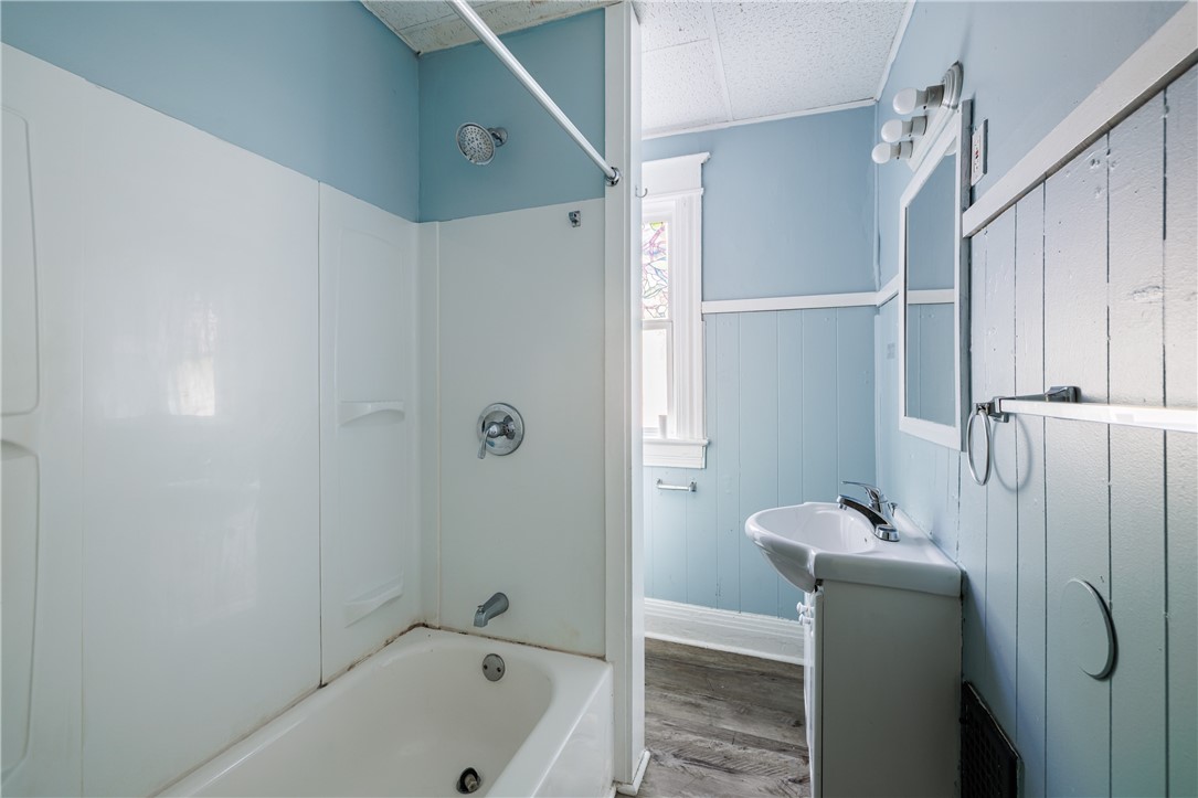 110 Ridgeway Avenue Rochester, NY 14615 - Photo 13 of 44