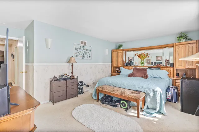 $259,500 | 22757 Lakeshore Drive, Richton Park, IL 60471