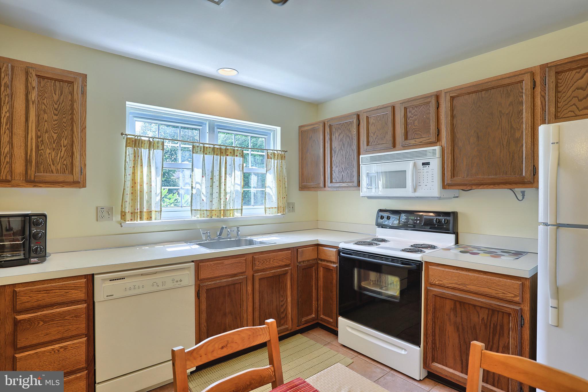 2174 Wexford Road Palmyra, PA 17078 - Photo 8 of 30 Gallery Image 8
