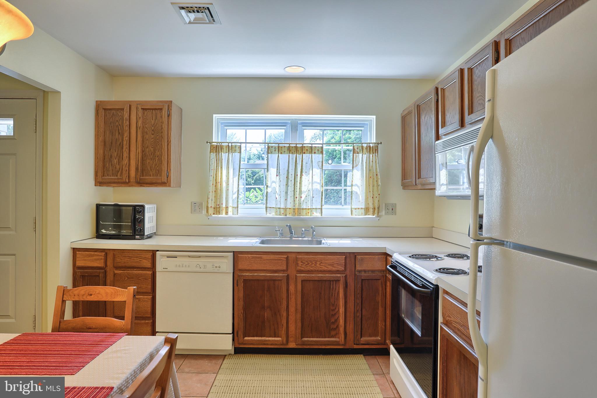 2174 Wexford Road Palmyra, PA 17078 - Photo 10 of 30 Gallery Image 10