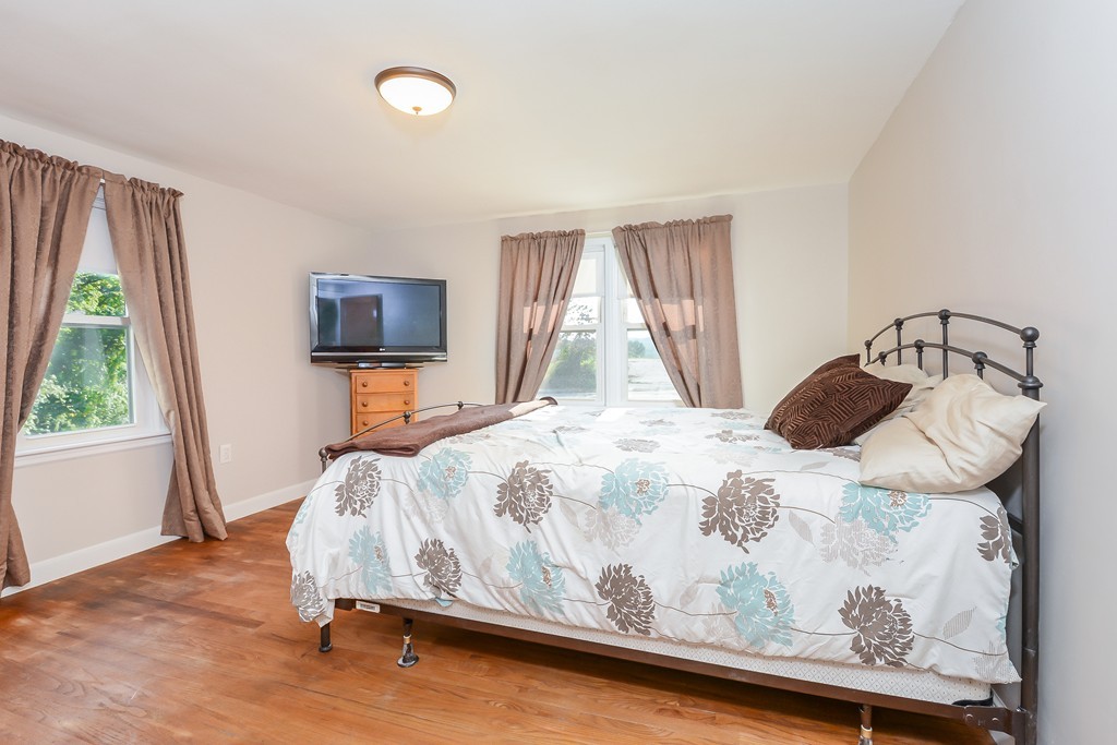 397 Massasoit Road Worcester, MA 01604 - Photo 16 of 29