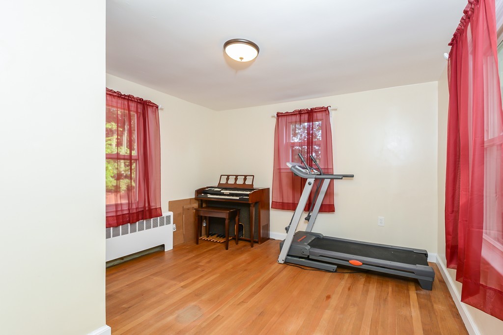 397 Massasoit Road Worcester, MA 01604 - Photo 18 of 29