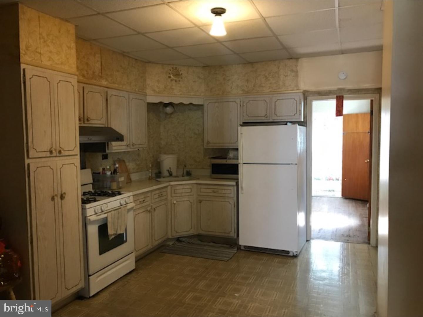2007 South 17th Street Philadelphia, PA 19145 - Photo 2 of 20