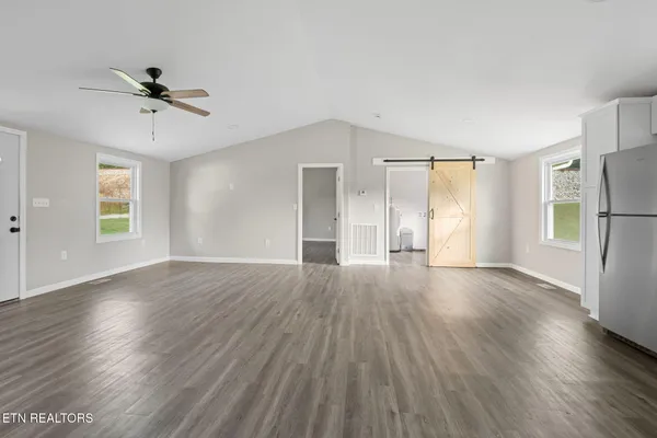 $269,900 | 303 Hillcrest Street, Clinton, TN 37716