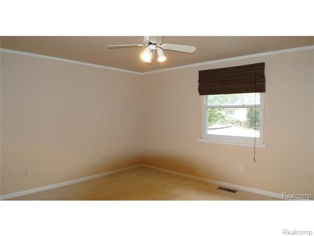 7332 Chichester Road Canton, MI 48187 - Photo 12 of 15 GetMedia (11).jpg