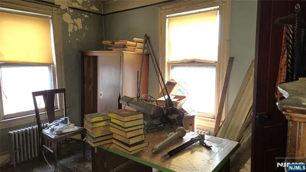 $350,000 | 163 Hamilton Avenue, Hasbrouck Heights, NJ 07604
