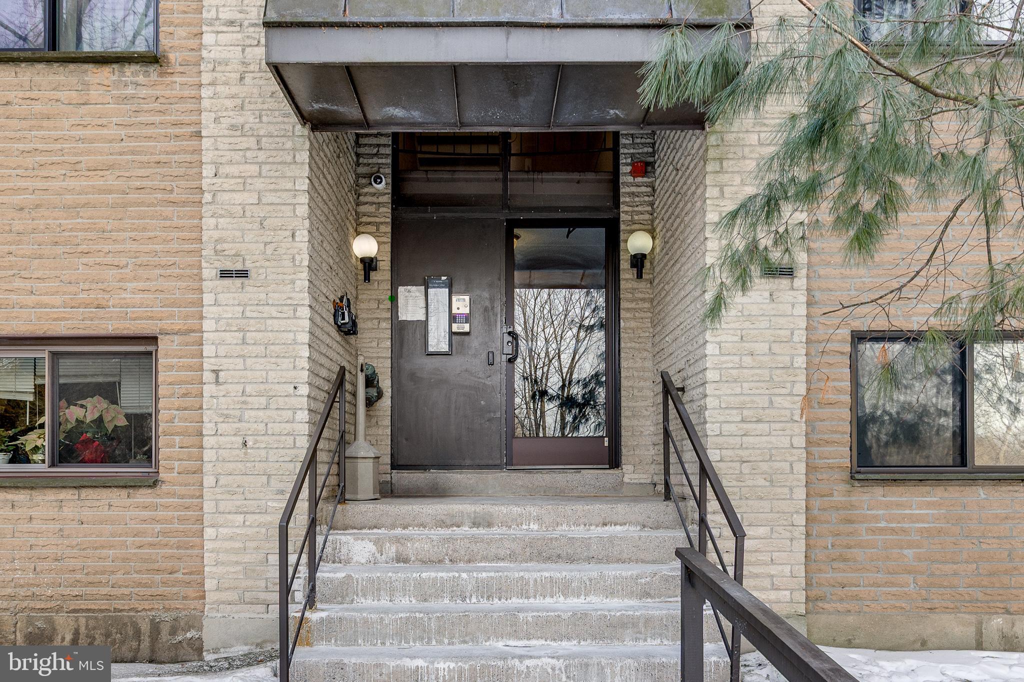 400 Glendale Road, Unit D33 Havertown, PA 19083 - Photo 4 of 22