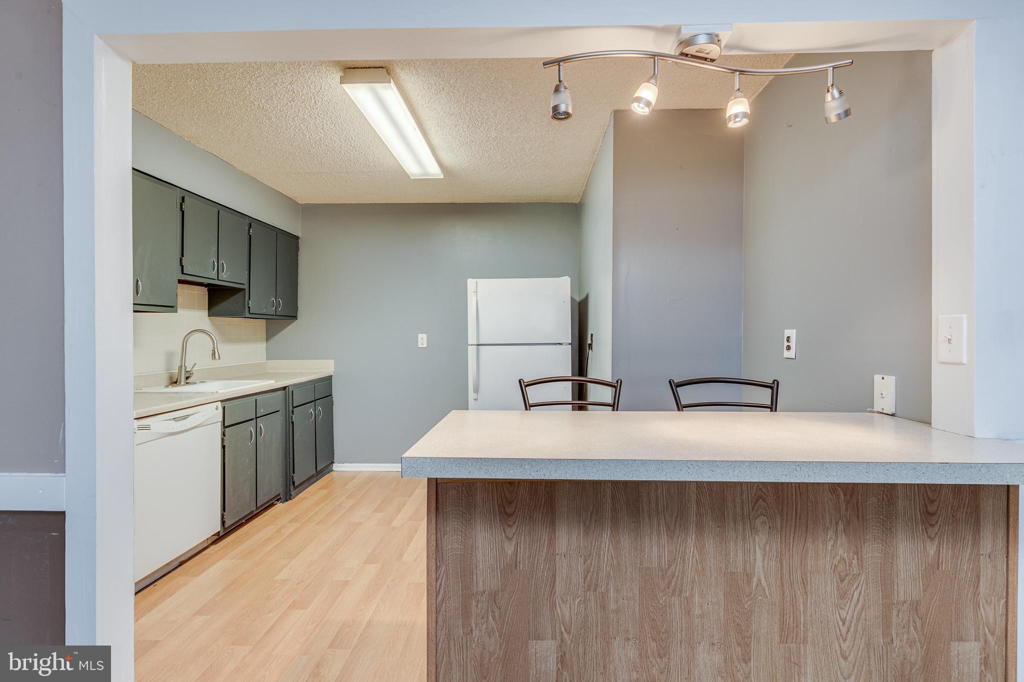 400 Glendale Road, Unit D33 Havertown, PA 19083 - Photo 10 of 22