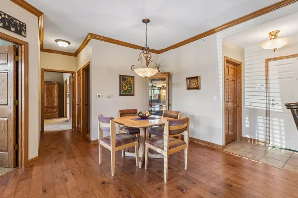 $375,000 | 1776 Stieger Lake Lane, Unit 100, Victoria, MN 55386