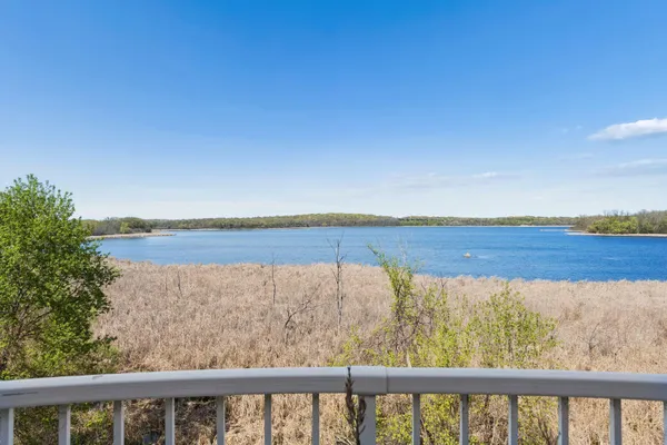 $375,000 | 1776 Stieger Lake Lane, Unit 100, Victoria, MN 55386