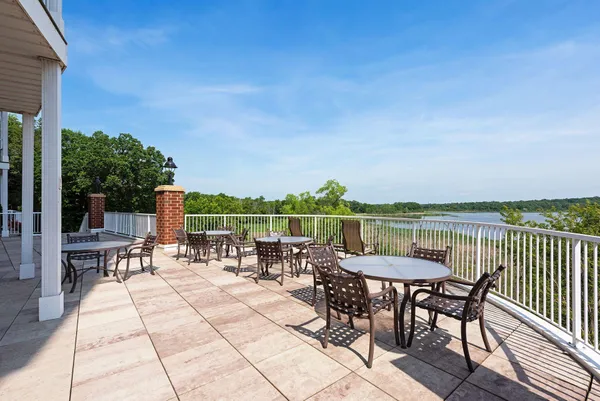 $375,000 | 1776 Stieger Lake Lane, Unit 100, Victoria, MN 55386