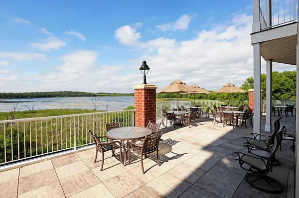 $375,000 | 1776 Stieger Lake Lane, Unit 100, Victoria, MN 55386