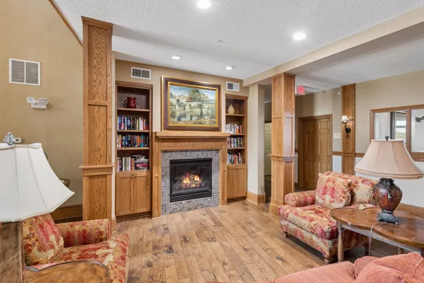$375,000 | 1776 Stieger Lake Lane, Unit 100, Victoria, MN 55386