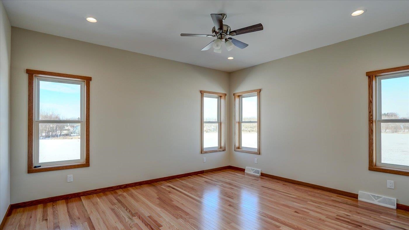 516 Church Street Fall River, WI 53932 - Photo 14 of 36