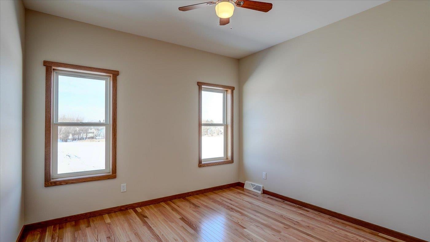 516 Church Street Fall River, WI 53932 - Photo 21 of 36