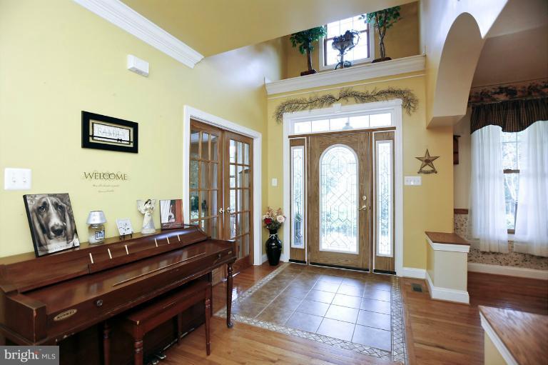 2169 Woodview Road Finksburg, MD 21048 - Photo 17 of 29 Grand Foyer