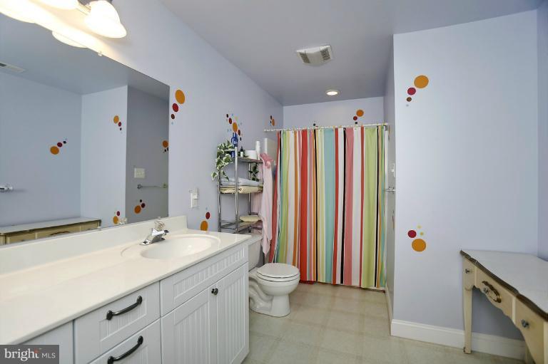 2169 Woodview Road Finksburg, MD 21048 - Photo 23 of 29 Bath