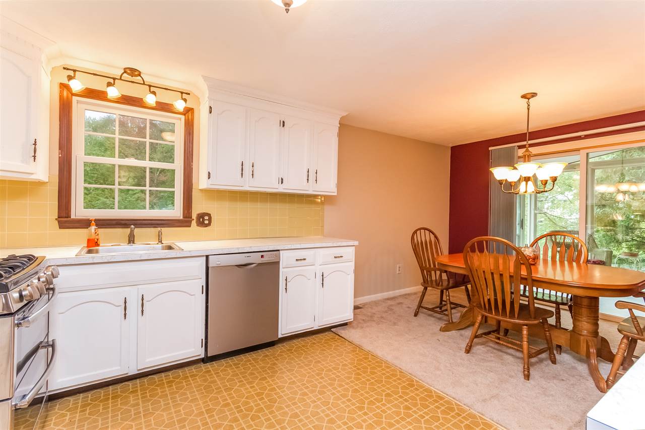 28 Joey Road Merrimack, NH 03054 - Photo 11 of 40
