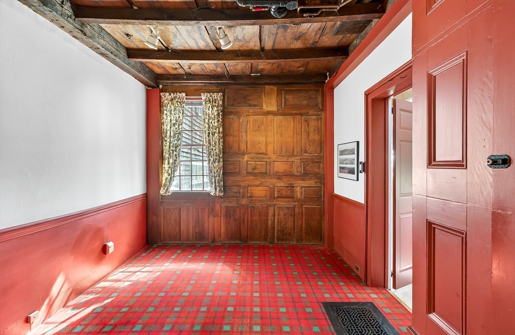 17 South Main Street Petersham, MA 01366 - Photo 7 of 42