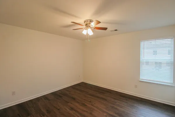 $2,680 | 305 Legendres Drive, Goose Creek, SC 29445