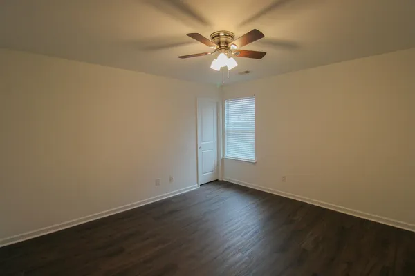 $2,680 | 305 Legendres Drive, Goose Creek, SC 29445