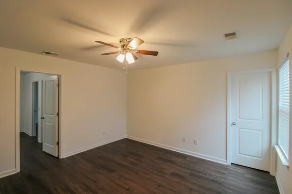 $2,680 | 305 Legendres Drive, Goose Creek, SC 29445