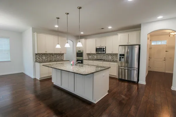 $2,680 | 305 Legendres Drive, Goose Creek, SC 29445