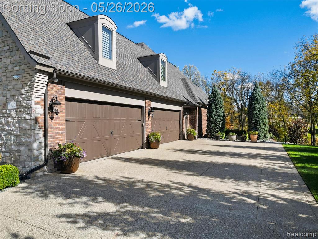 2475 Creekside Court Rochester, MI 48306 - Photo 36 of 53