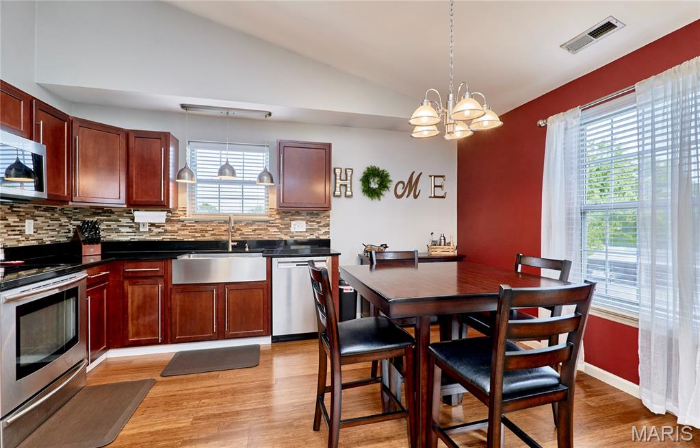 11087 Gravois Road, Unit 302 St. Louis, MO 63126 - Photo 10 of 31