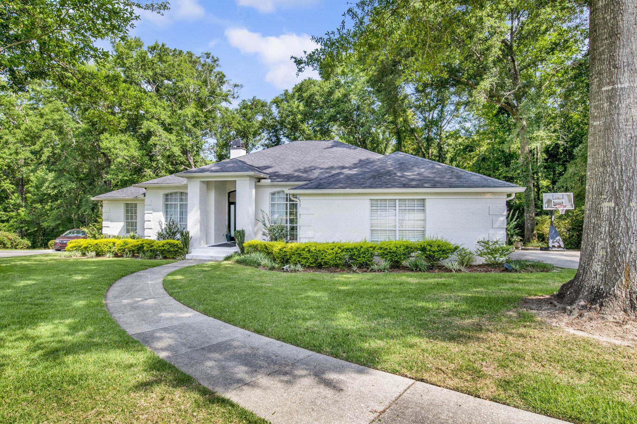 8867 North Court Daphne, AL 36527 - Photo 2 of 35