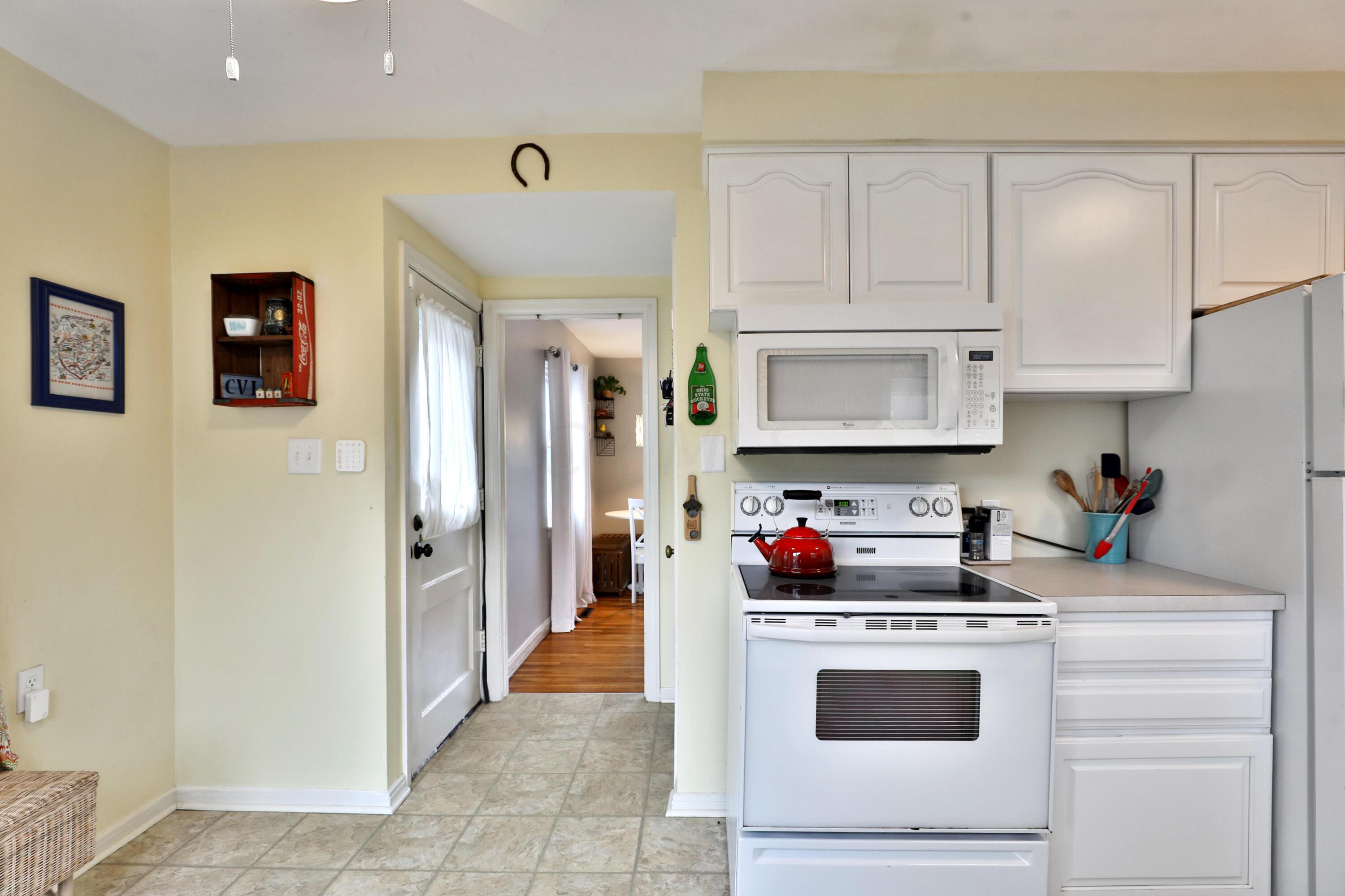 562 Northridge Road Columbus, OH 43214 - Photo 13 of 45 Kitchen