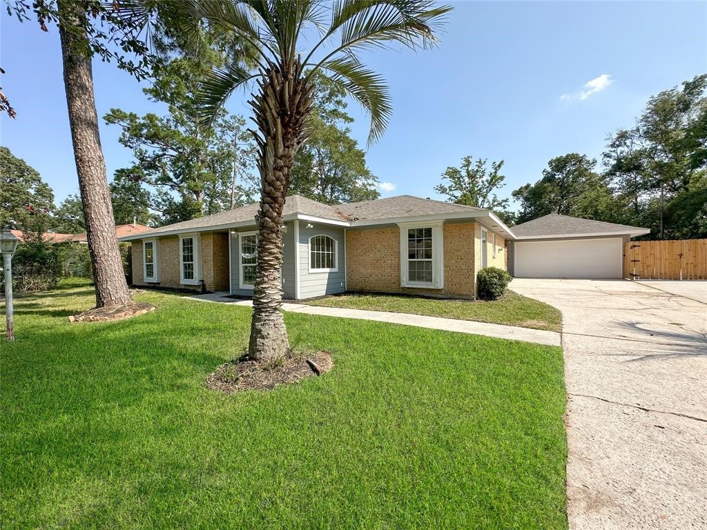 3207 Chaparral Way Spring, TX 77380 - Photo 2 of 25 Gallery Image 2