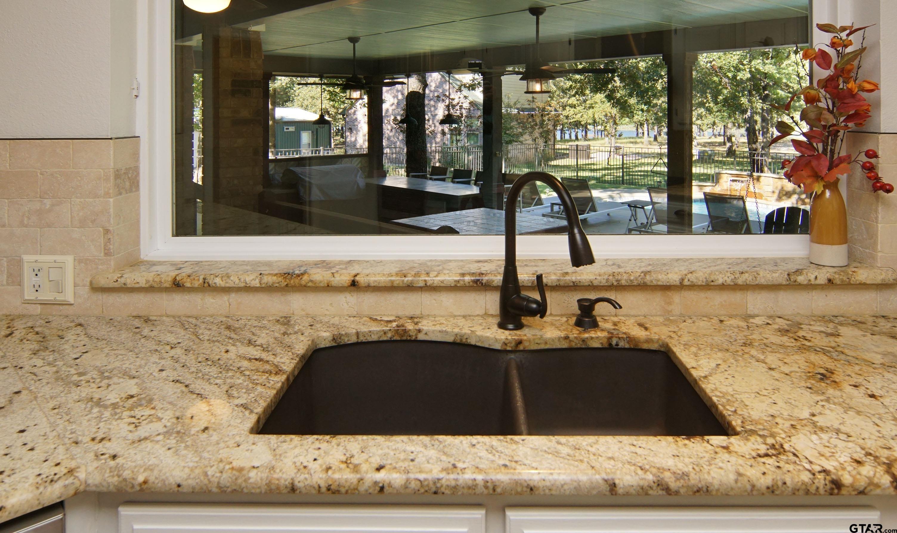 206 Cr 1995 Yantis Tx 75497 Yantis, TX 75497 - Photo 12 of 38