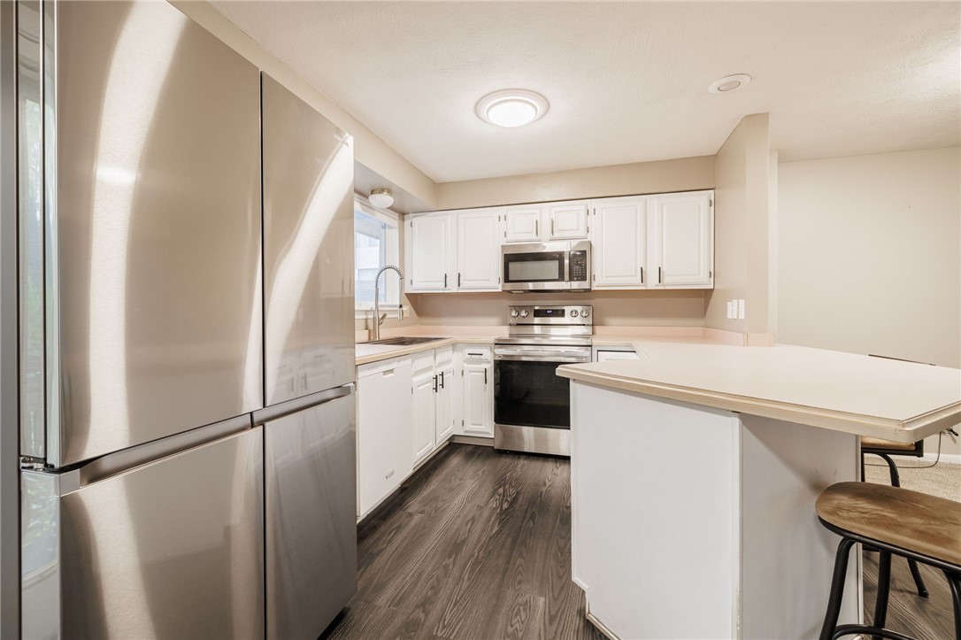 189 Penn Lane Penfield, NY 14625 - Photo 3 of 26