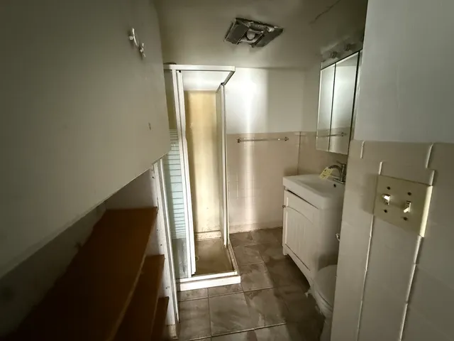 $80,000 | 8324 South Kingston Avenue, Chicago, IL 60617