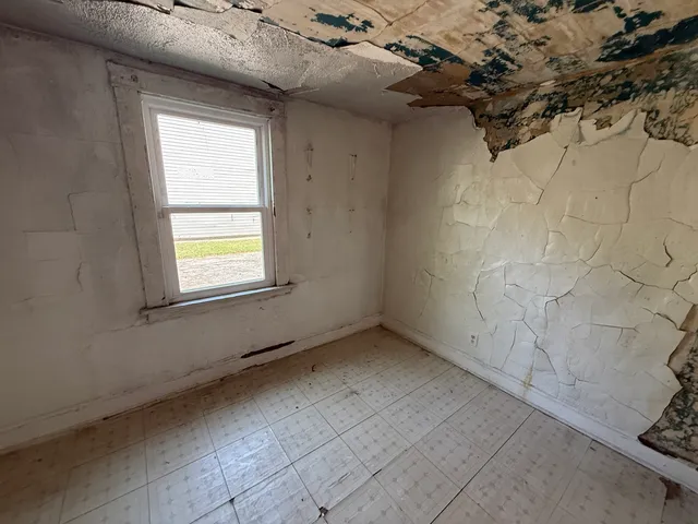 $80,000 | 8324 South Kingston Avenue, Chicago, IL 60617