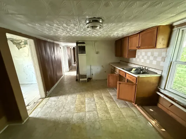 $80,000 | 8324 South Kingston Avenue, Chicago, IL 60617