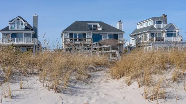 $115,000 | 825 Dune Road, Westhampton Beach, NY 11978