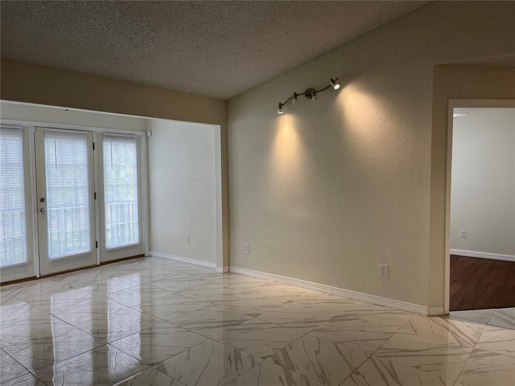 232 Afton Square, Unit 201 Altamonte Springs, FL 32714 - Photo 3 of 28