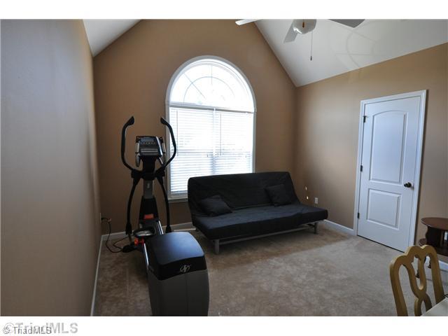 734 Barrocliff Road Clemmons, NC 27012 - Photo 12 of 16 3rd Bedroom.