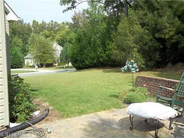734 Barrocliff Road Clemmons, NC 27012 - Photo 16 of 16 Yard/Garden.